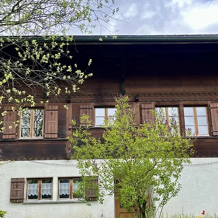 Апартаменты Akelei - Klein Appartement-fewo- Dusche Oder Bad- Wc 3-bettwohnung By Interhome Цвайзиммен
